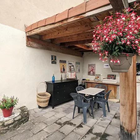 D'hotes Au Puy-en-velay Avec Parking Et Wi-fi - Fr-1-582-524 Bed & Breakfast *