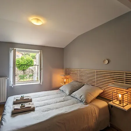 D'hotes Au Puy-en-velay Avec Parking Et Wi-fi - Fr-1-582-524 * Le Puy-en-Velay