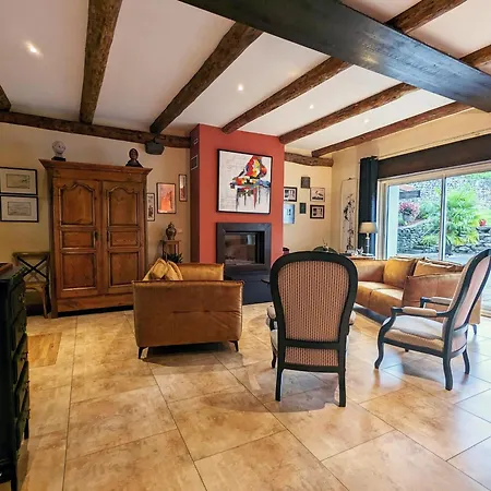 D'hotes Au Puy-en-velay Avec Parking Et Wi-fi - Fr-1-582-524 * Le Puy-en-Velay